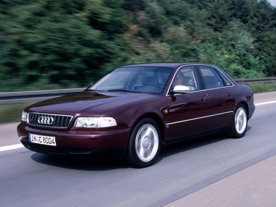  Audi S8 (D2) 1996 года  (фото 2 из 14)